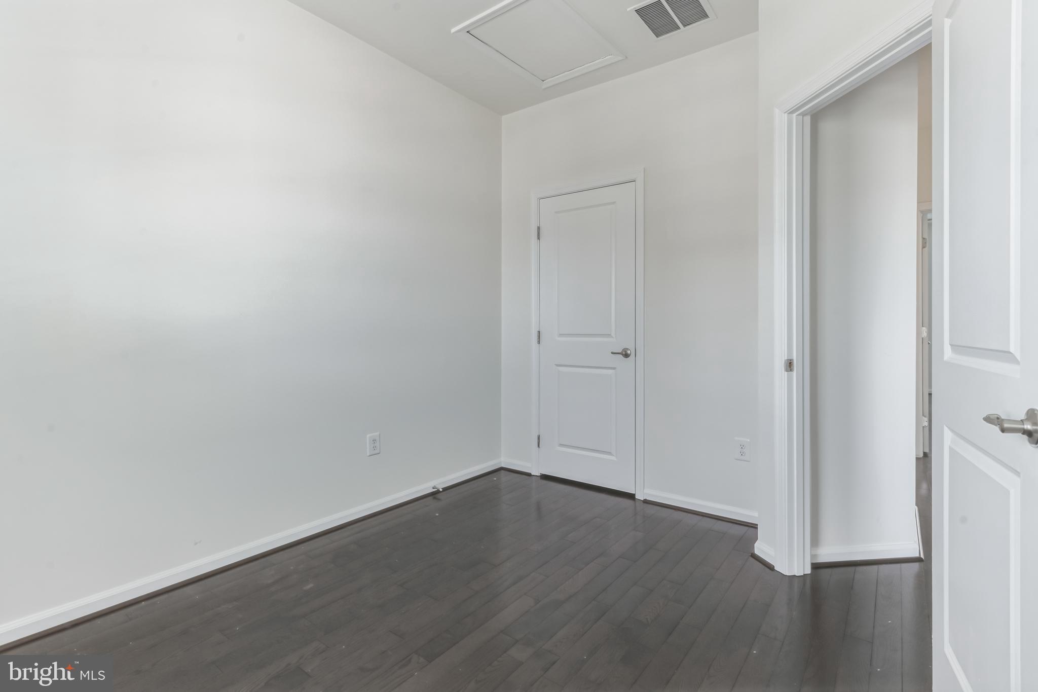 HOWARD SQUARE - Residential Lease