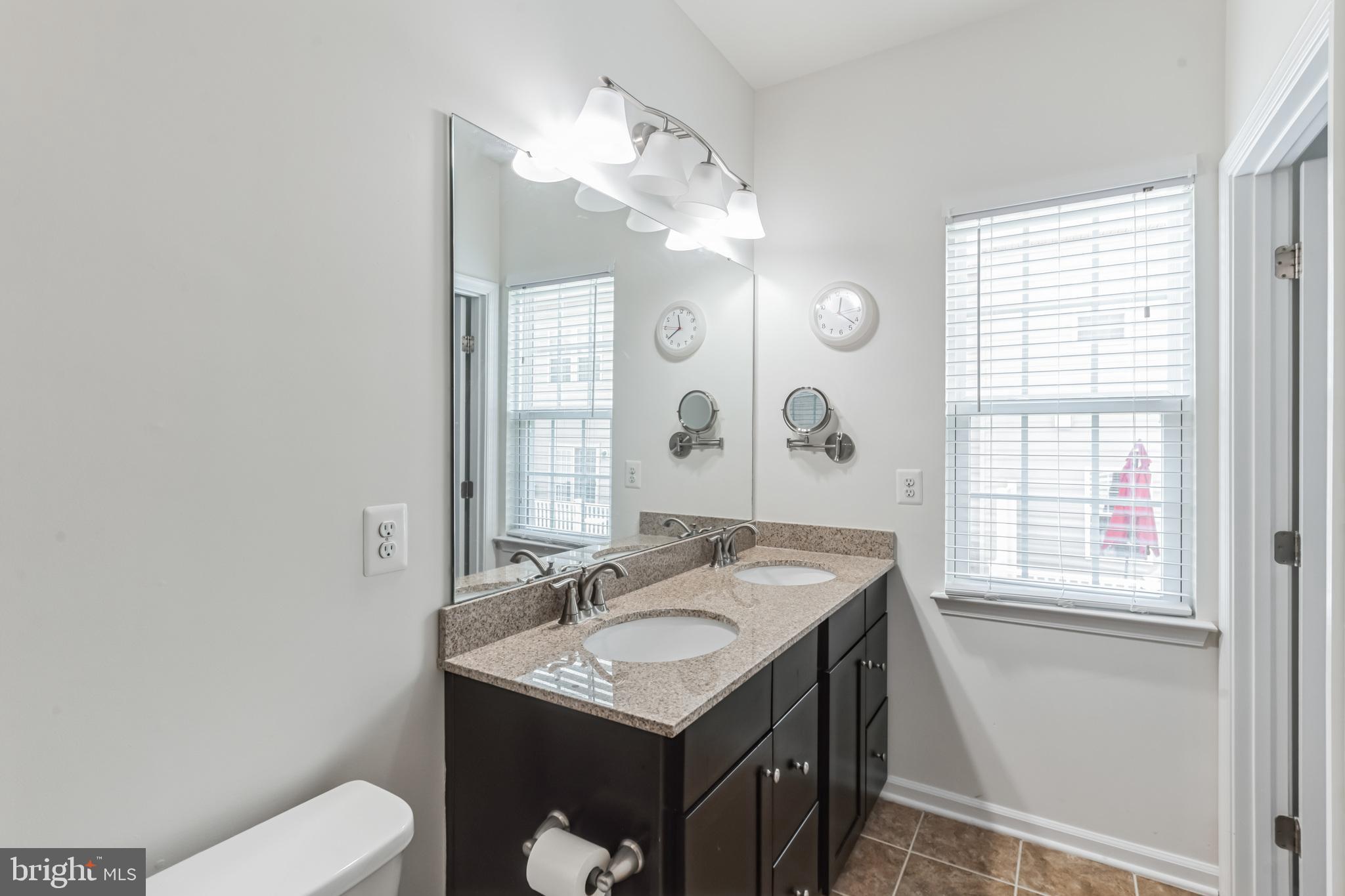 HOWARD SQUARE - Residential Lease