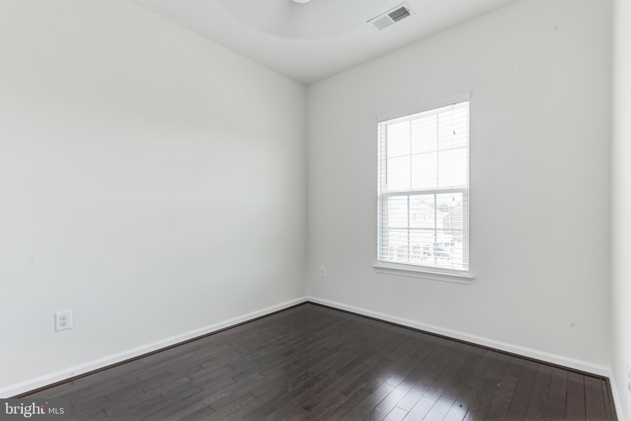 HOWARD SQUARE - Residential Lease