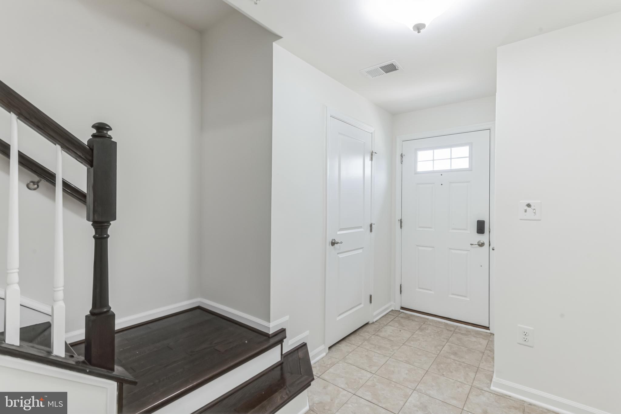 HOWARD SQUARE - Residential Lease