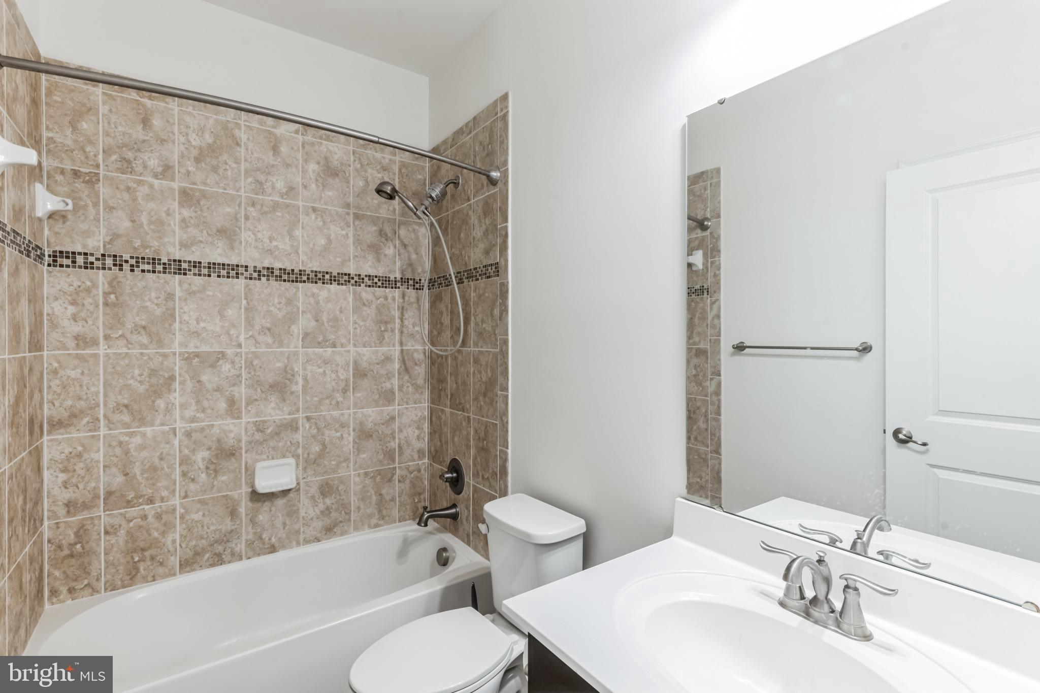 HOWARD SQUARE - Residential Lease