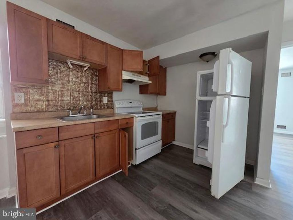 Photo of 413 S Broad Street #3, PHILADELPHIA, PA 19147 (MLS # PAPH2586350)