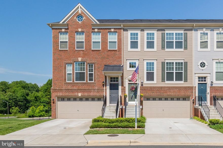 Immaculate town home near shopping & dinning now offered for sale. Only 6 year old with just 1 owner. Hardwood floors on main level, 3 bedrooms & 3.5 bathrooms. Deck off of kitchen over looks private land and tots lot. Laundry on bedroom level. Open floor plan, lots of day light, spacious and absolutely well kept. BRAND NEW PAINT. This is a great opportunity and won t last long!! Don't Miss. Within walking distance of the VRE.