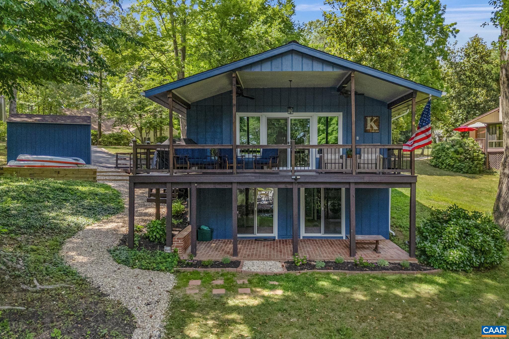 LAKE MONTICELLO - Residential