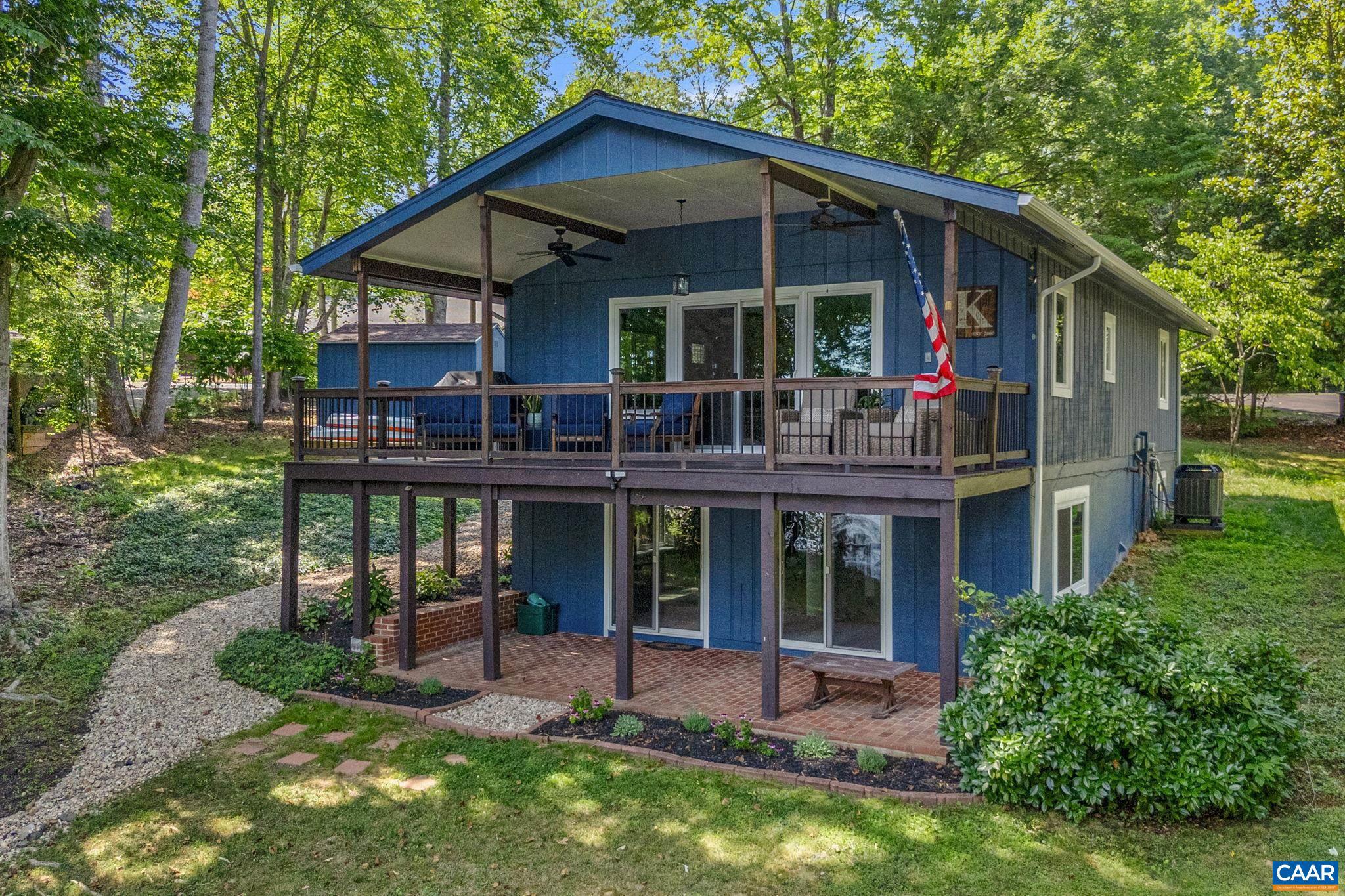 LAKE MONTICELLO - Residential