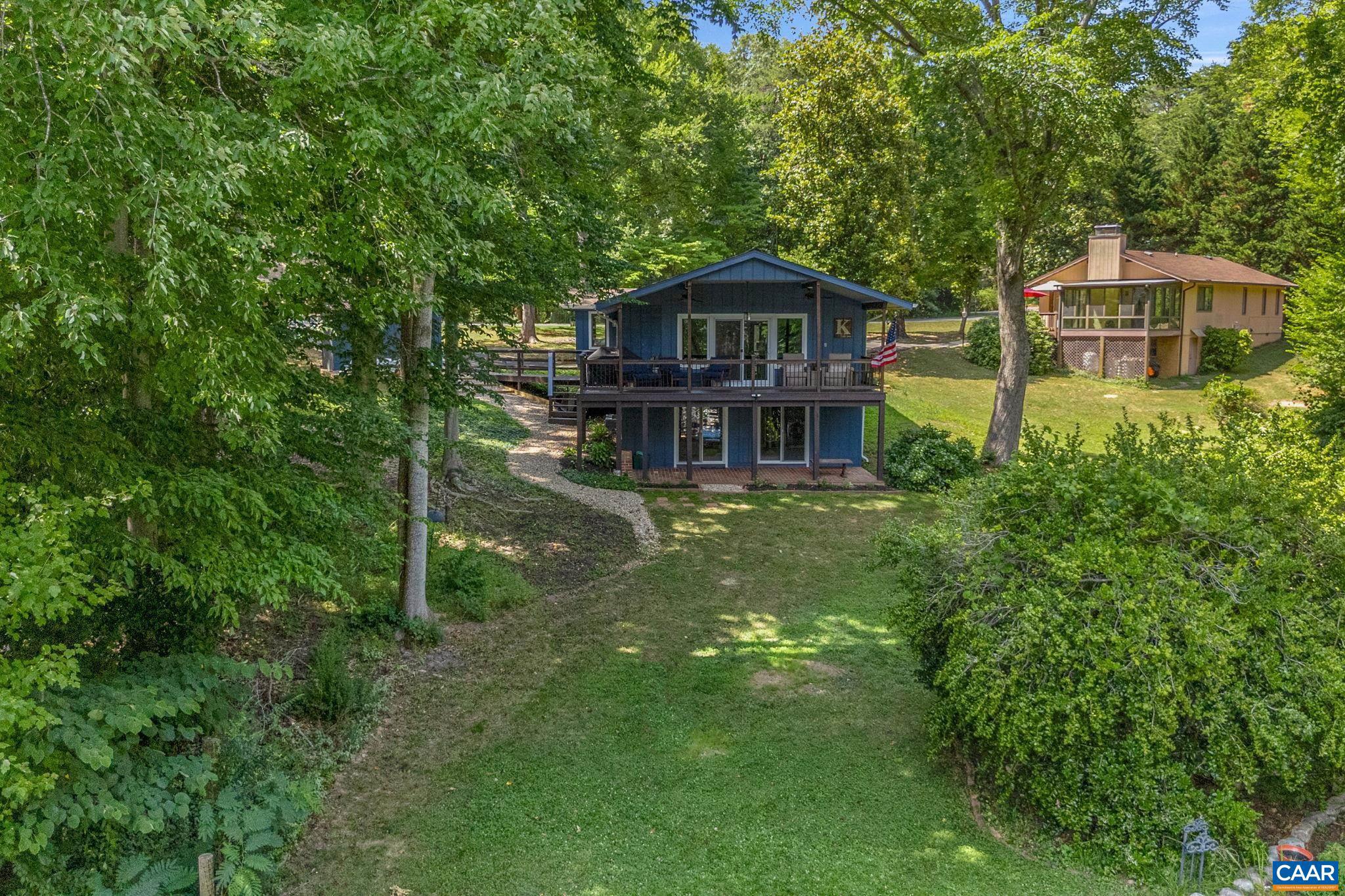 LAKE MONTICELLO - Residential