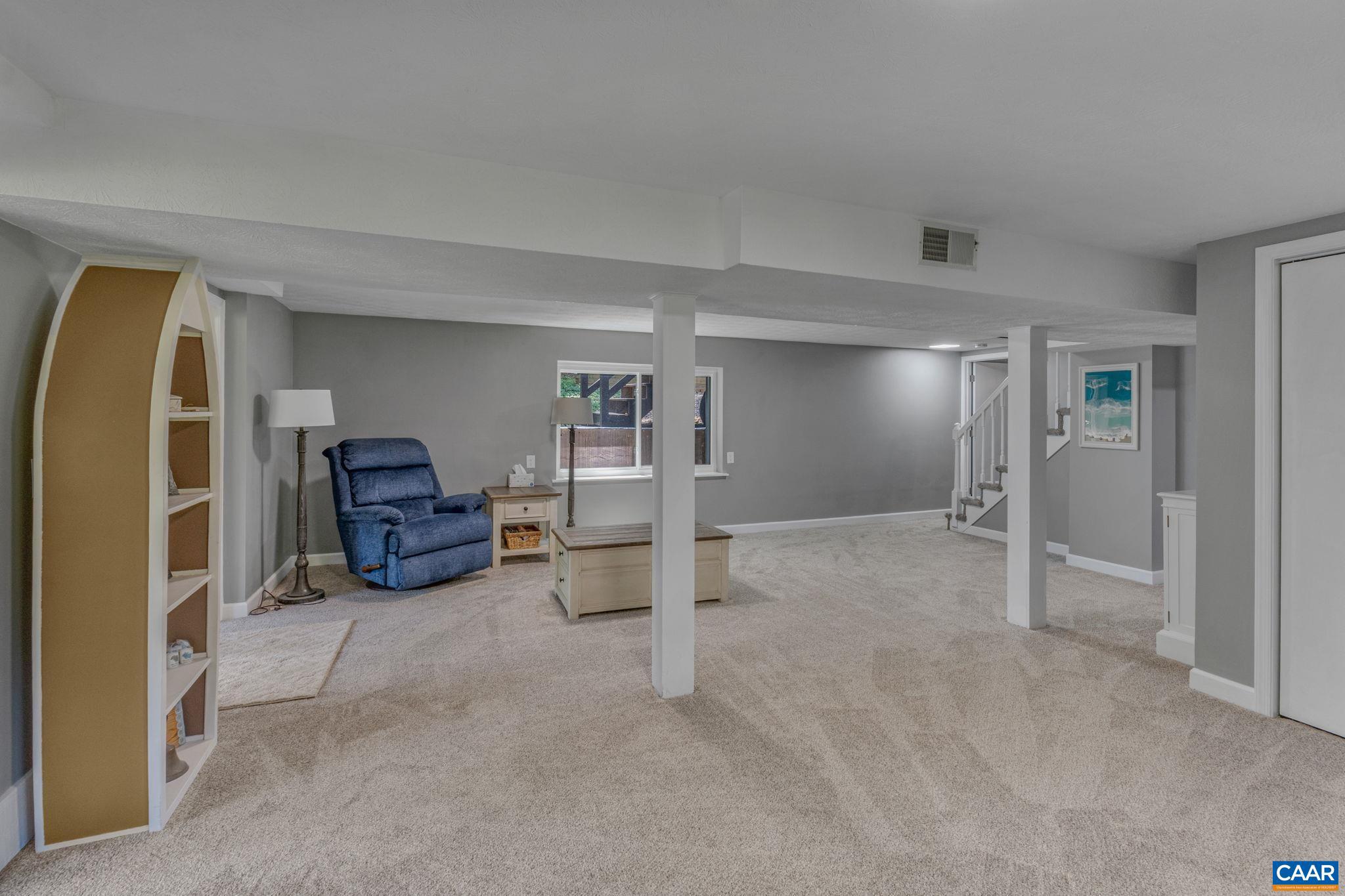 LAKE MONTICELLO - Residential