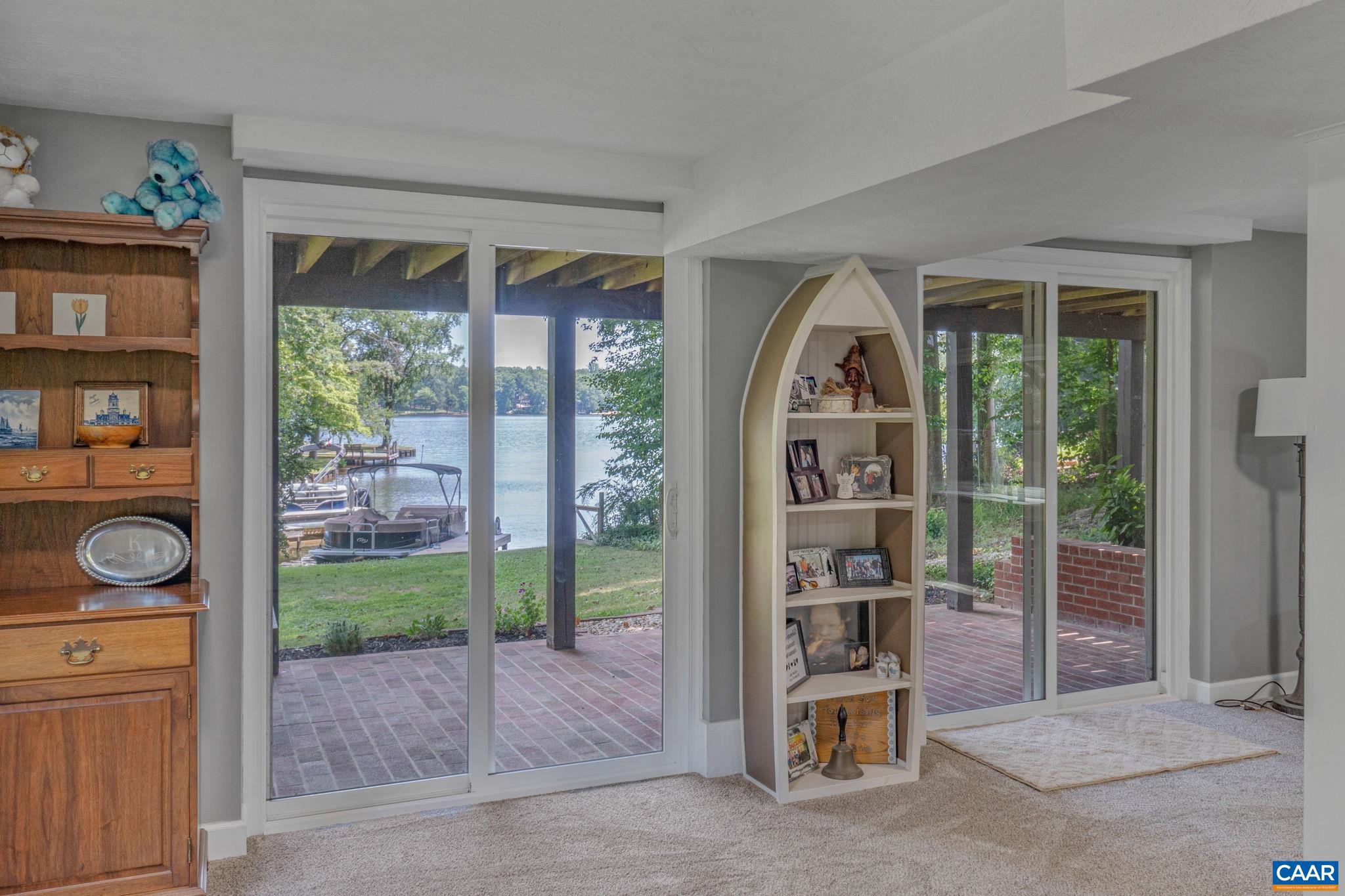 LAKE MONTICELLO - Residential