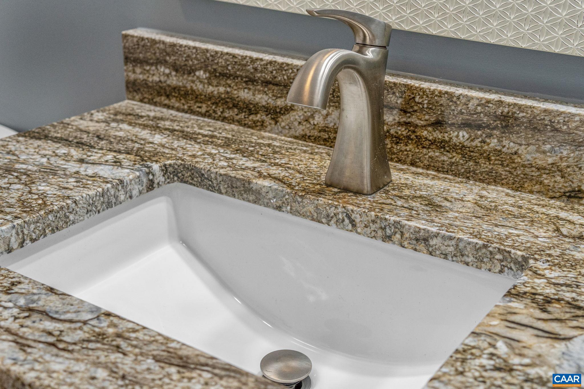 LAKE MONTICELLO - Residential