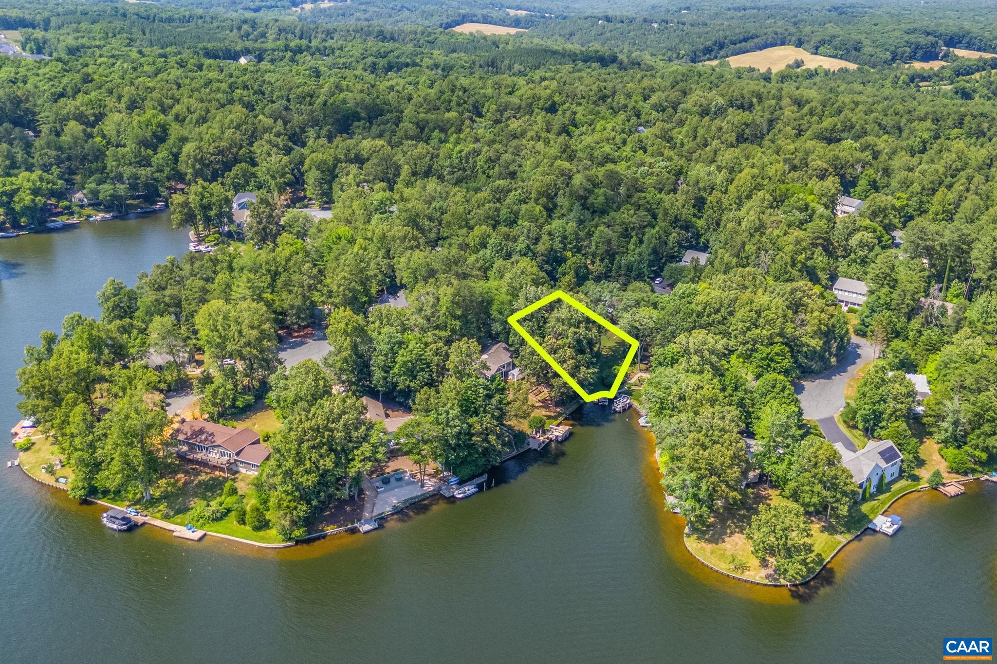 LAKE MONTICELLO - Residential