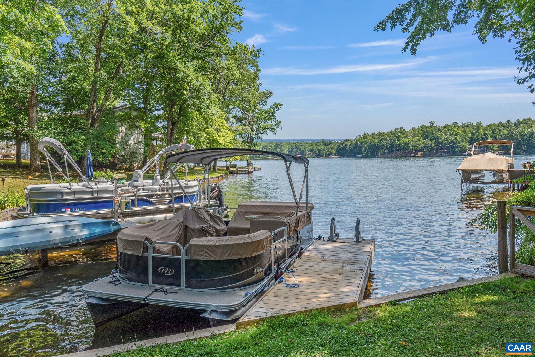 LAKE MONTICELLO - Residential