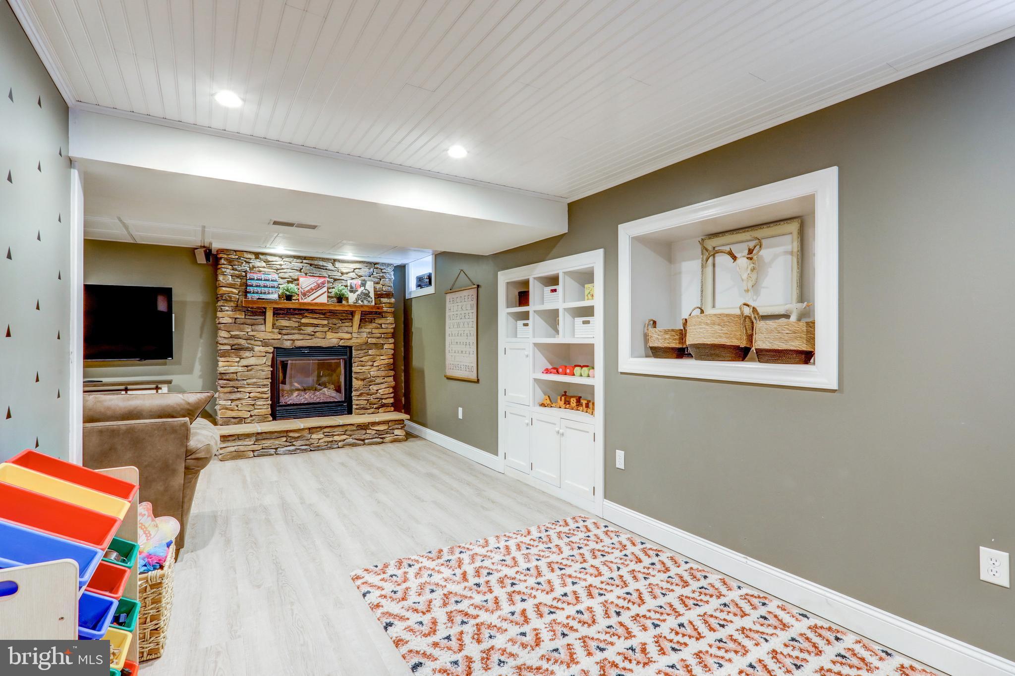 EAST DONEGAL TWP - Residential