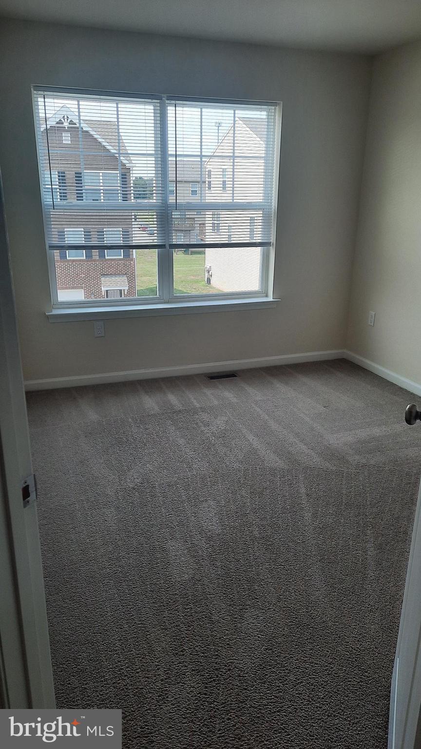 ADMIRALS QUAY - Residential Lease