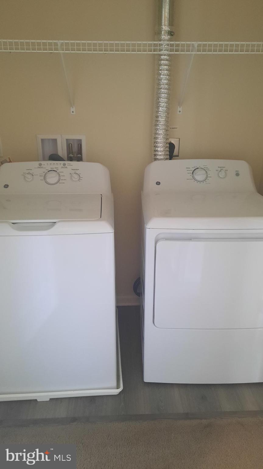 ADMIRALS QUAY - Residential Lease