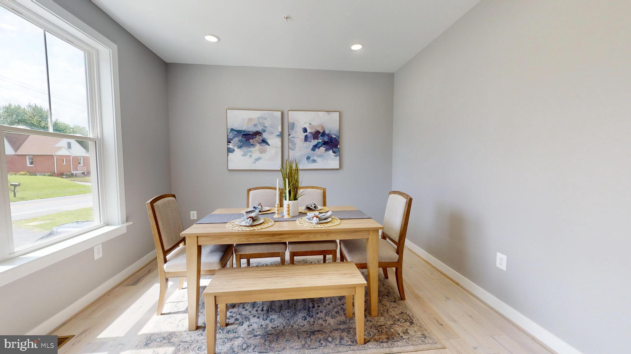 ROSEDALE - Residential