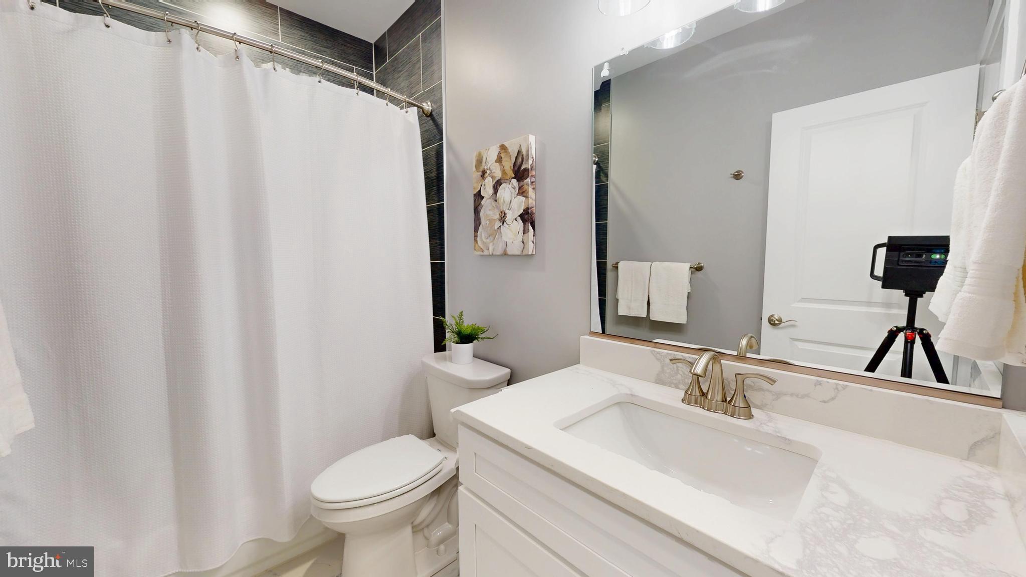 ROSEDALE - Residential