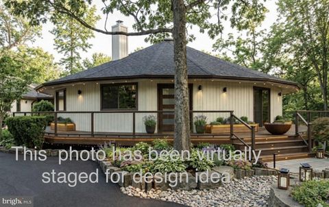 2119 S SUGAN ROAD NEW HOPE PA 18938