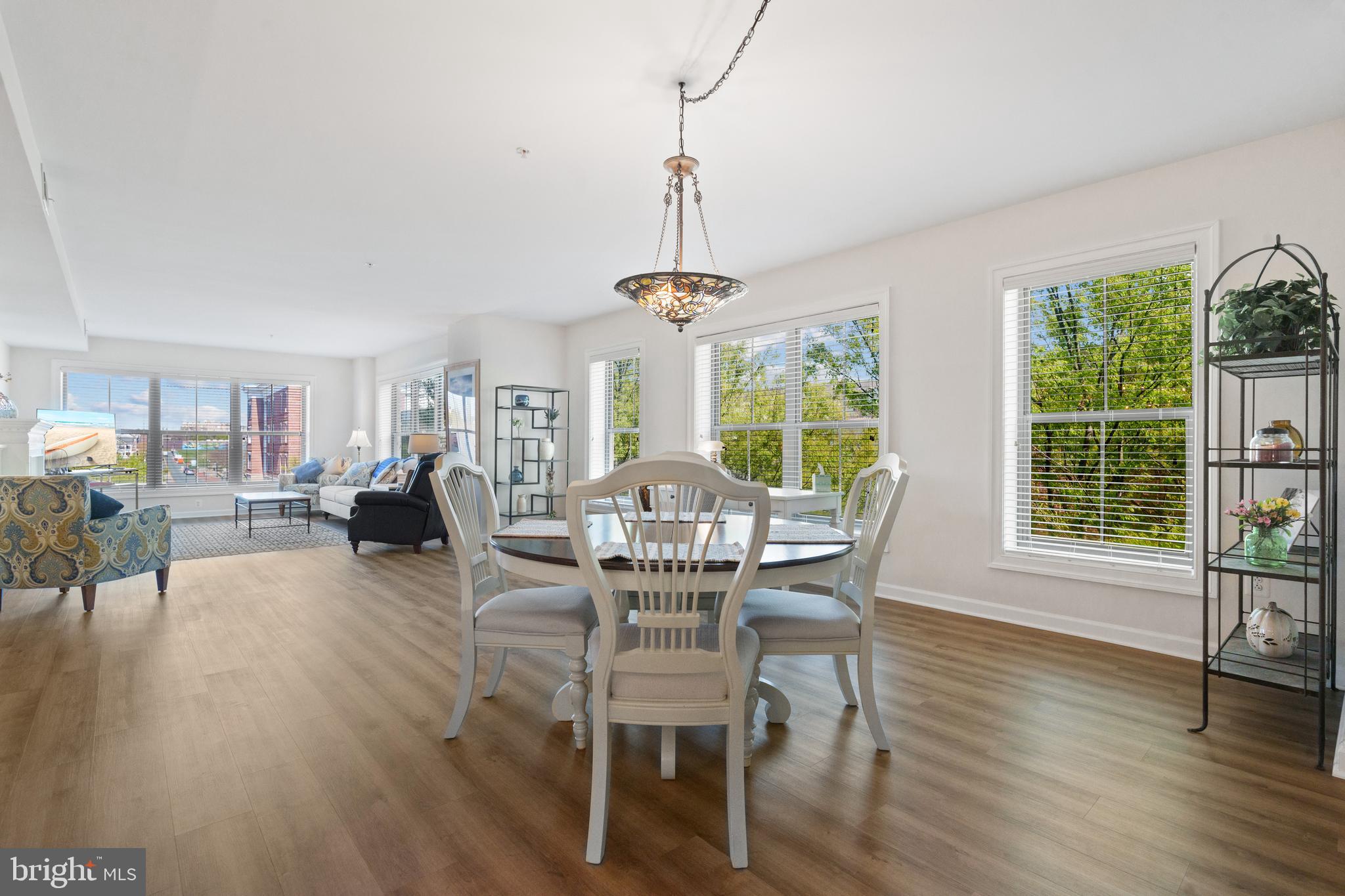 BELMONT BAY - Residential