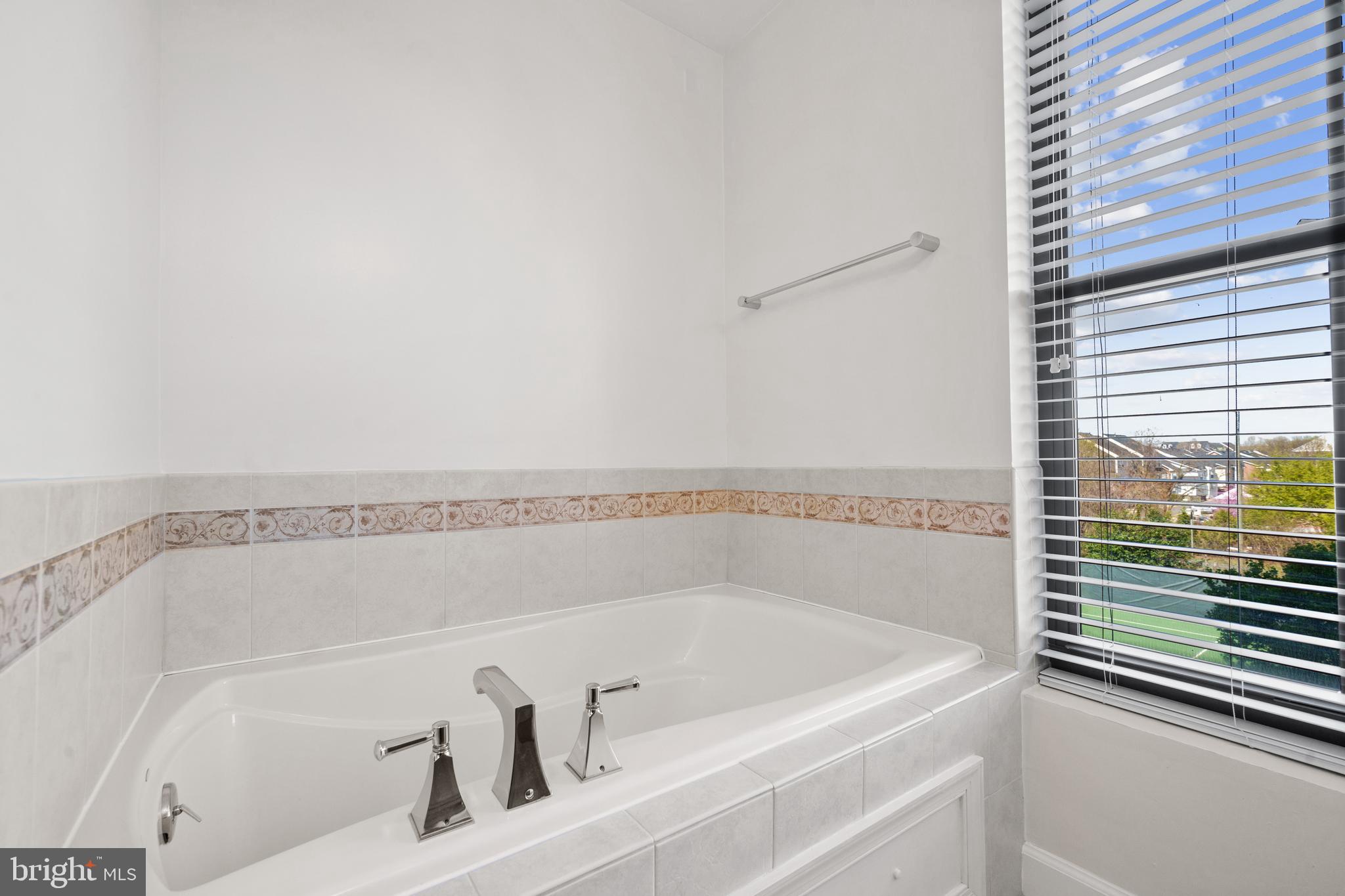 BELMONT BAY - Residential