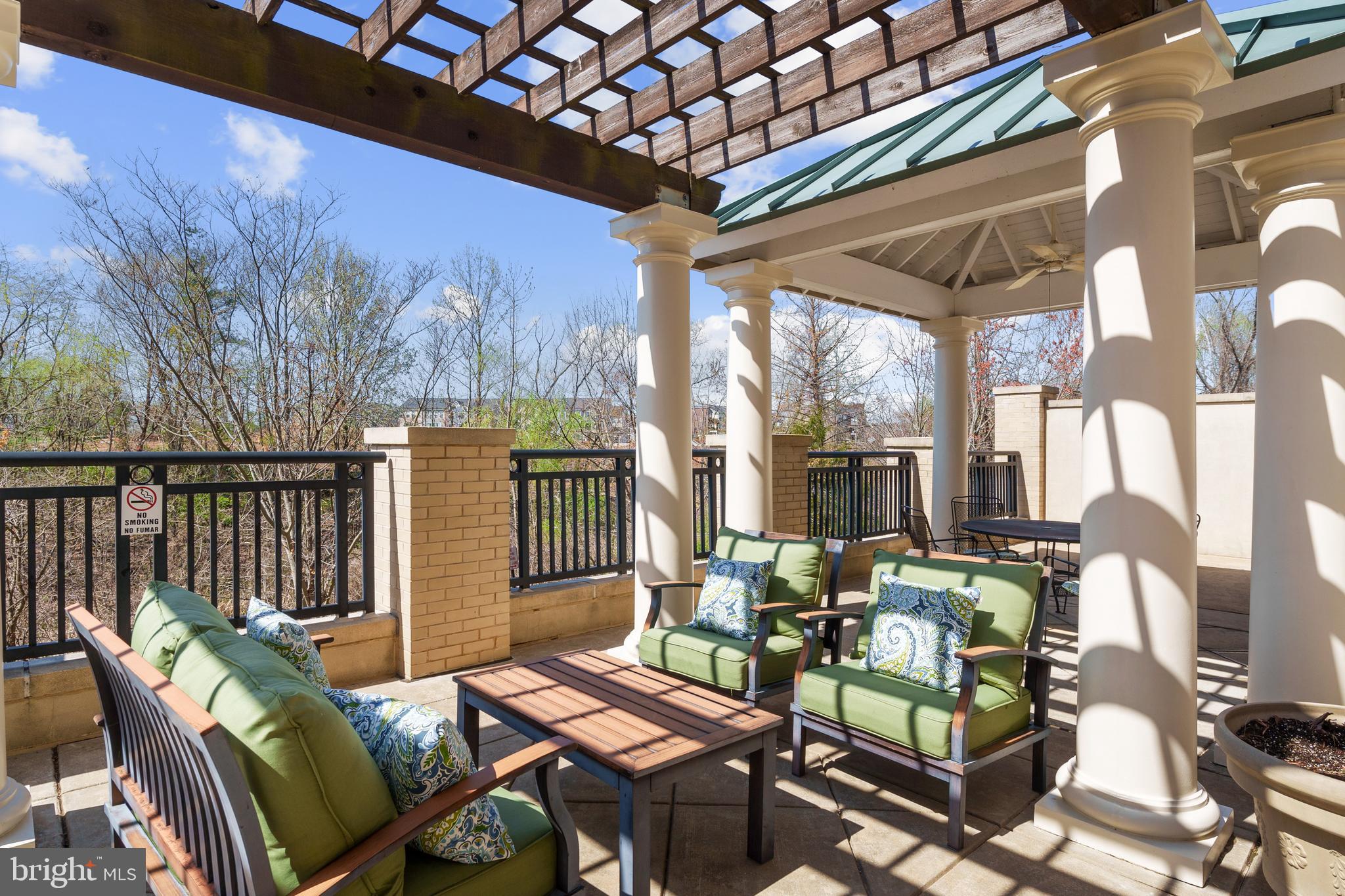 BELMONT BAY - Residential