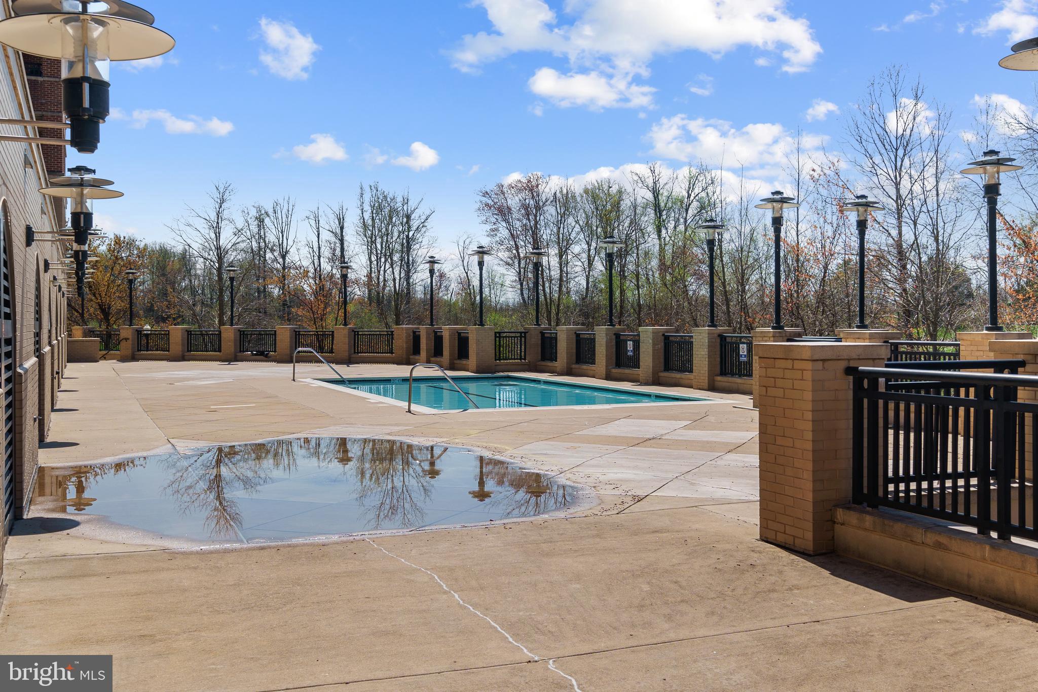 BELMONT BAY - Residential