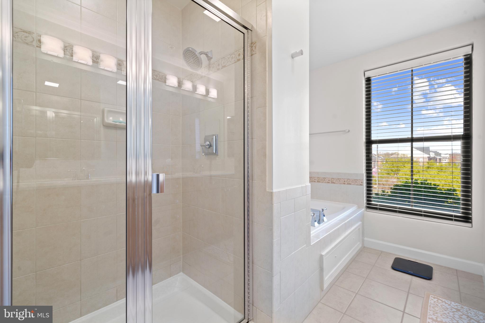 BELMONT BAY - Residential