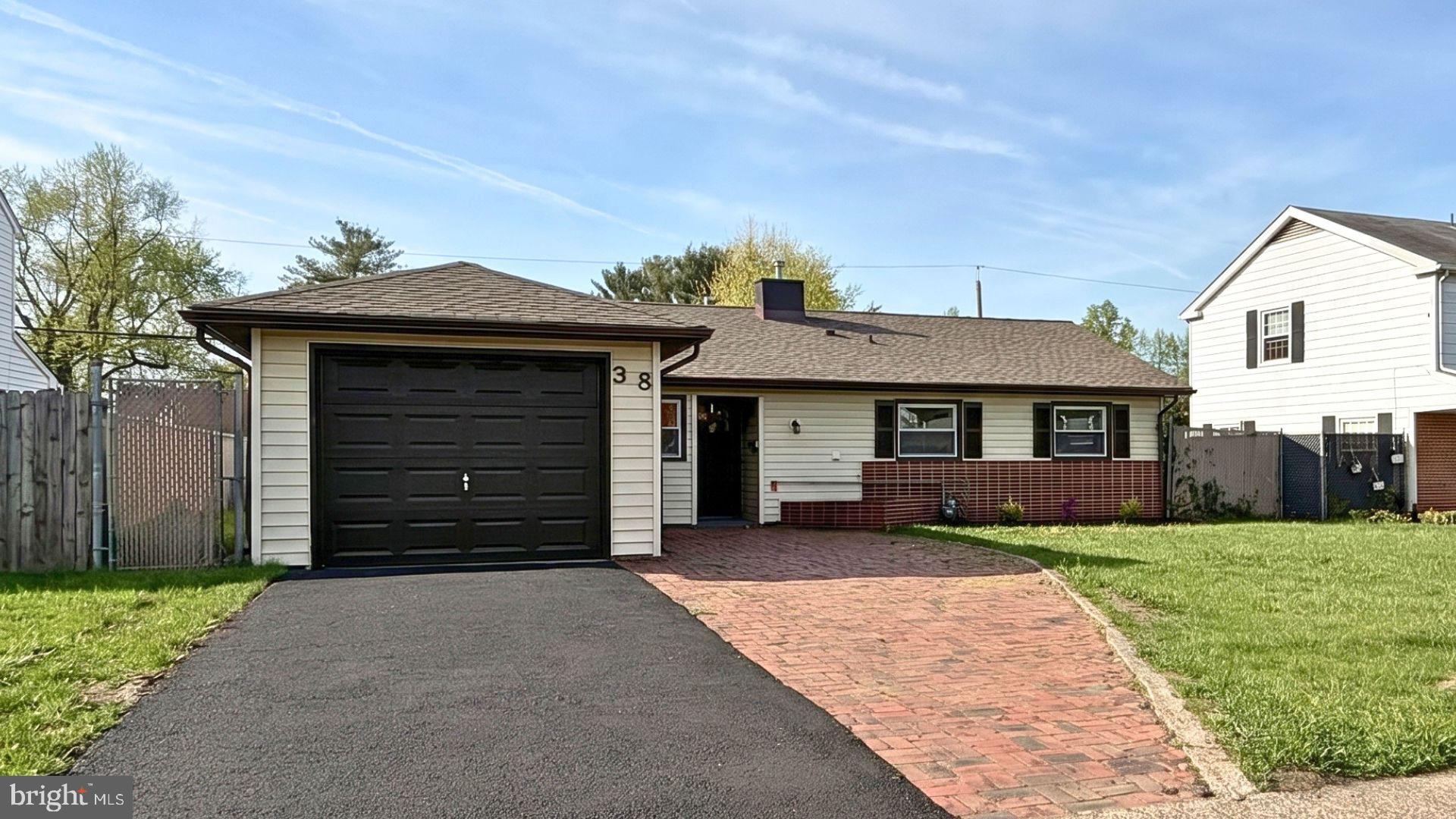 38 SHERWOOD LANE