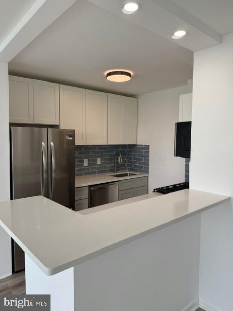 GROSVENOR PARK - Residential Lease