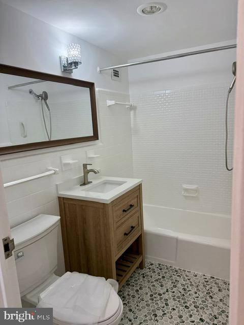 GROSVENOR PARK - Residential Lease