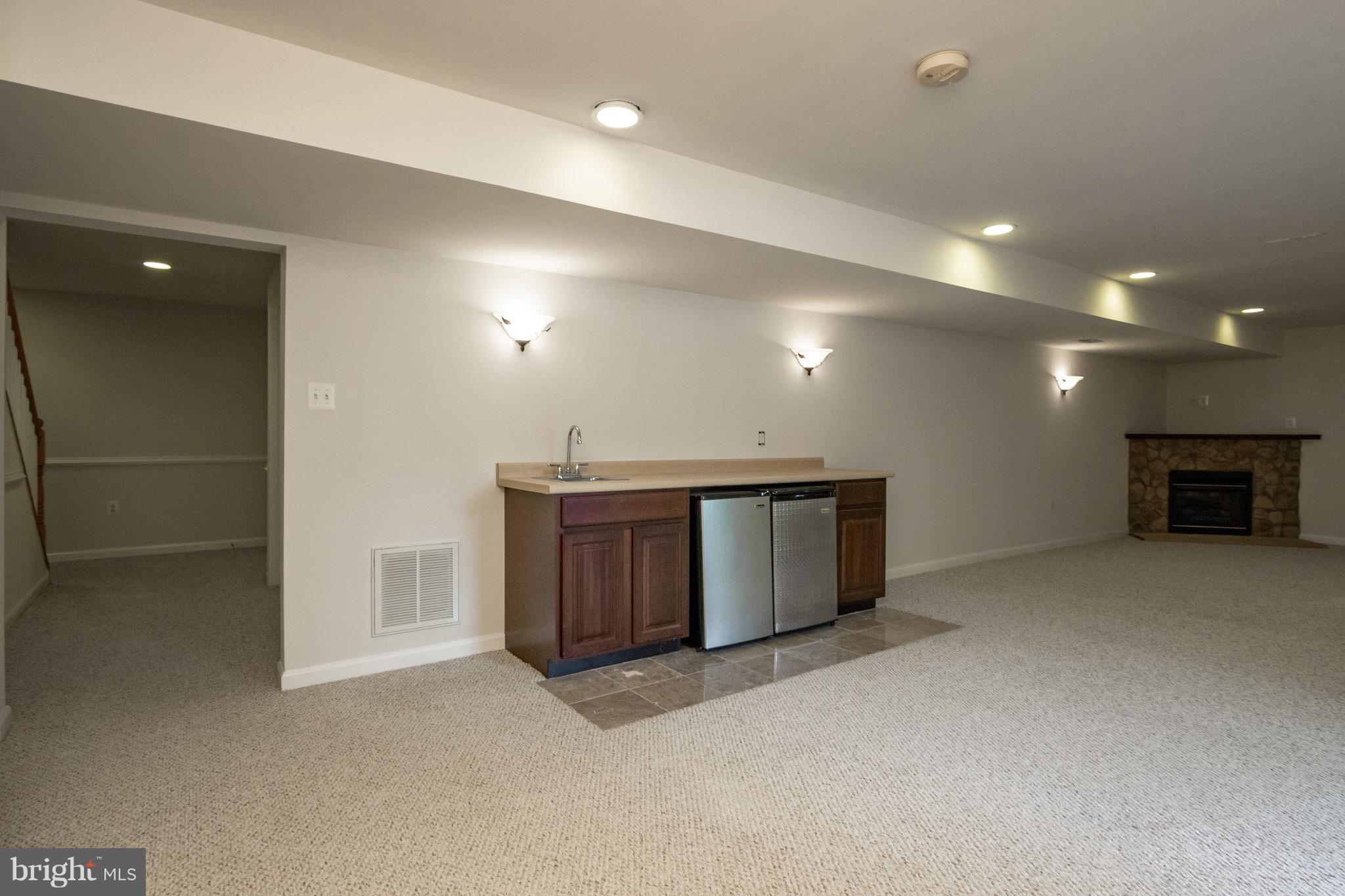 BROOKSTONE - Residential Lease