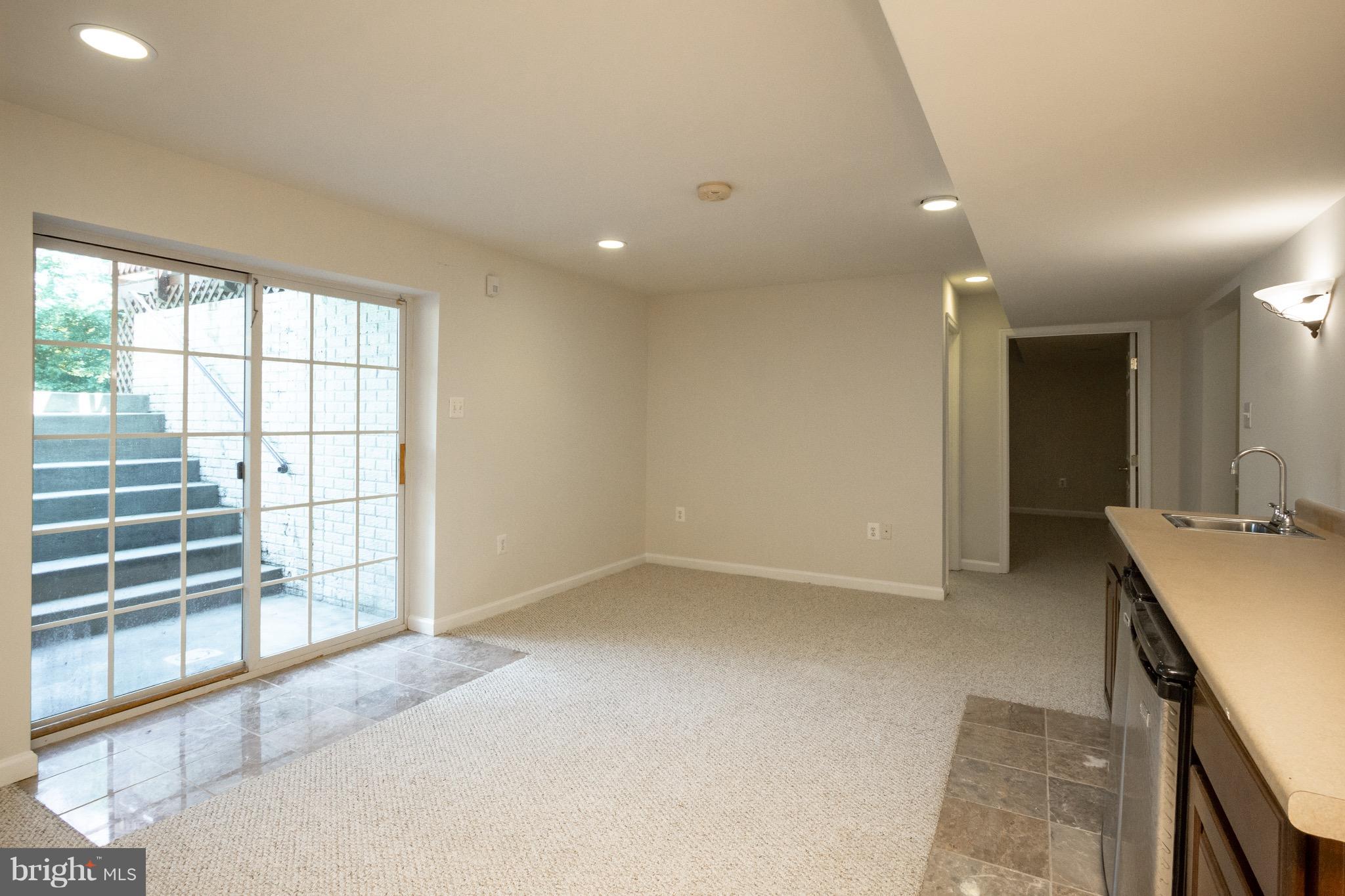 BROOKSTONE - Residential Lease