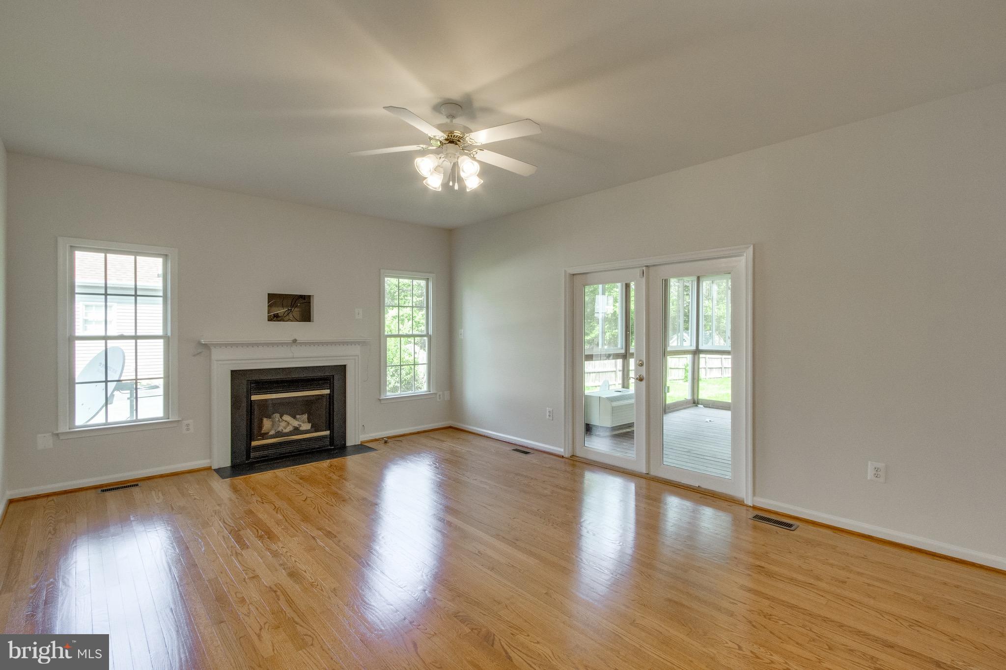 BROOKSTONE - Residential Lease