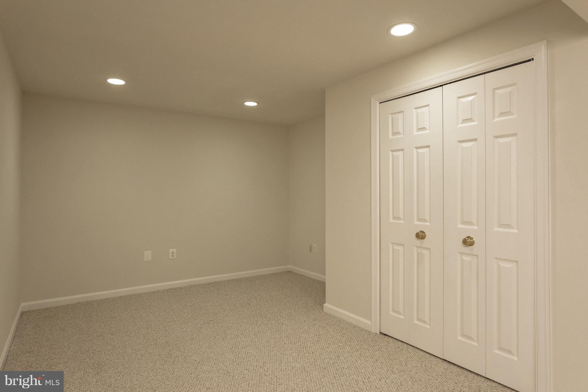 BROOKSTONE - Residential Lease