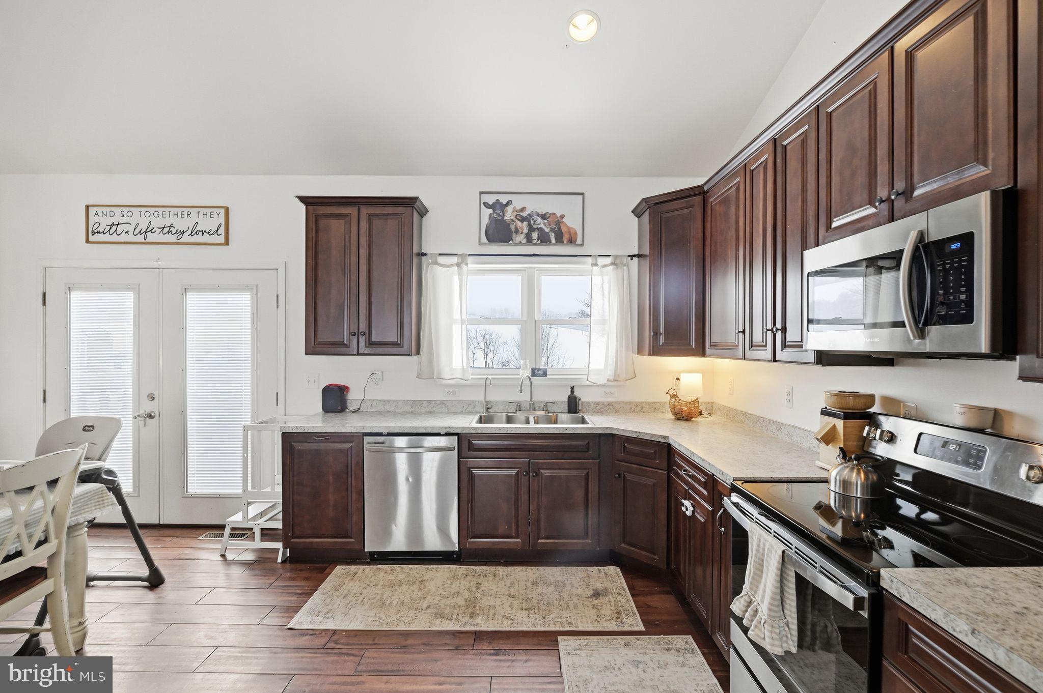 HAZEL RIVER - Residential