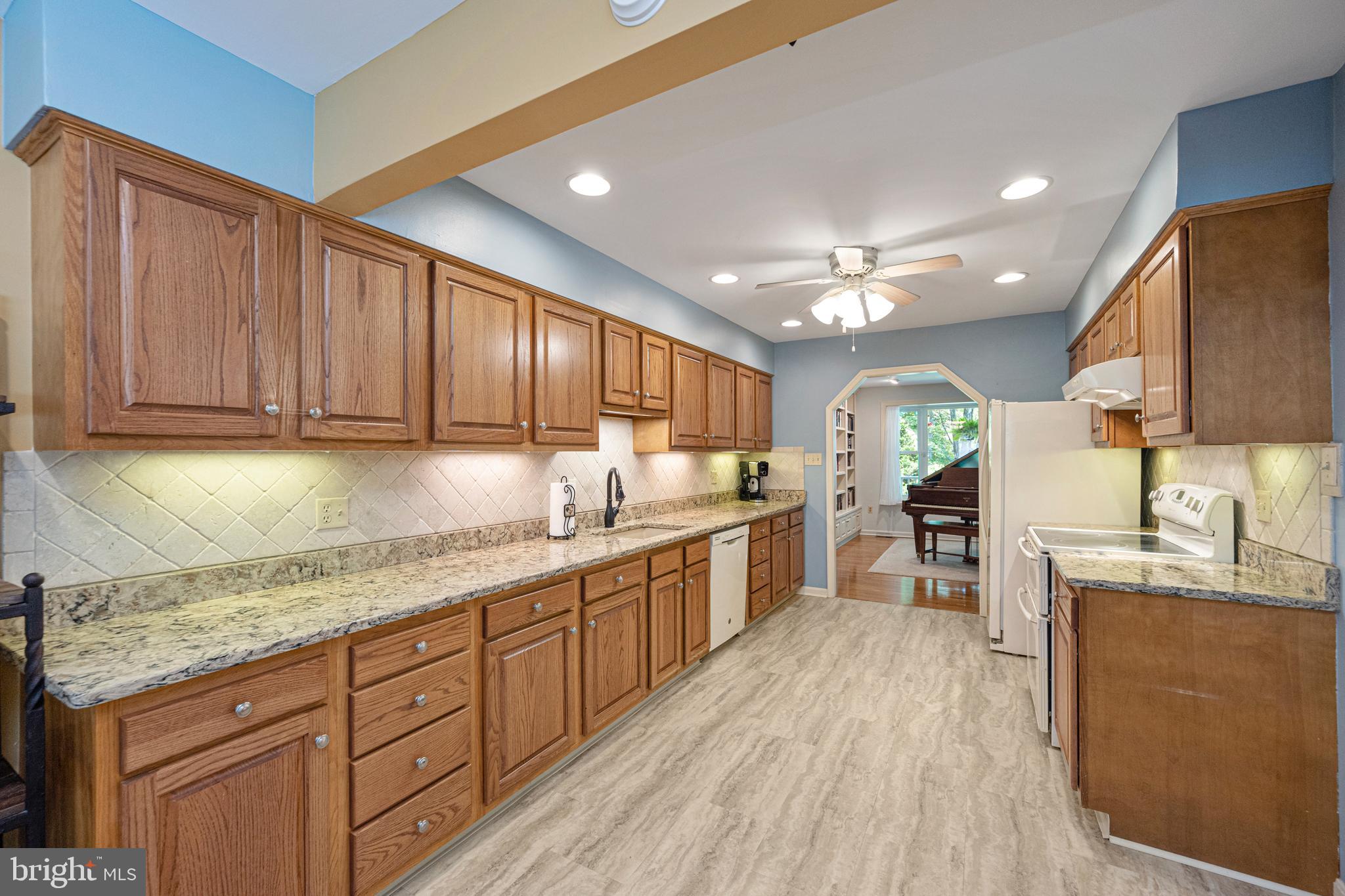 TUCKERS REACH - Residential