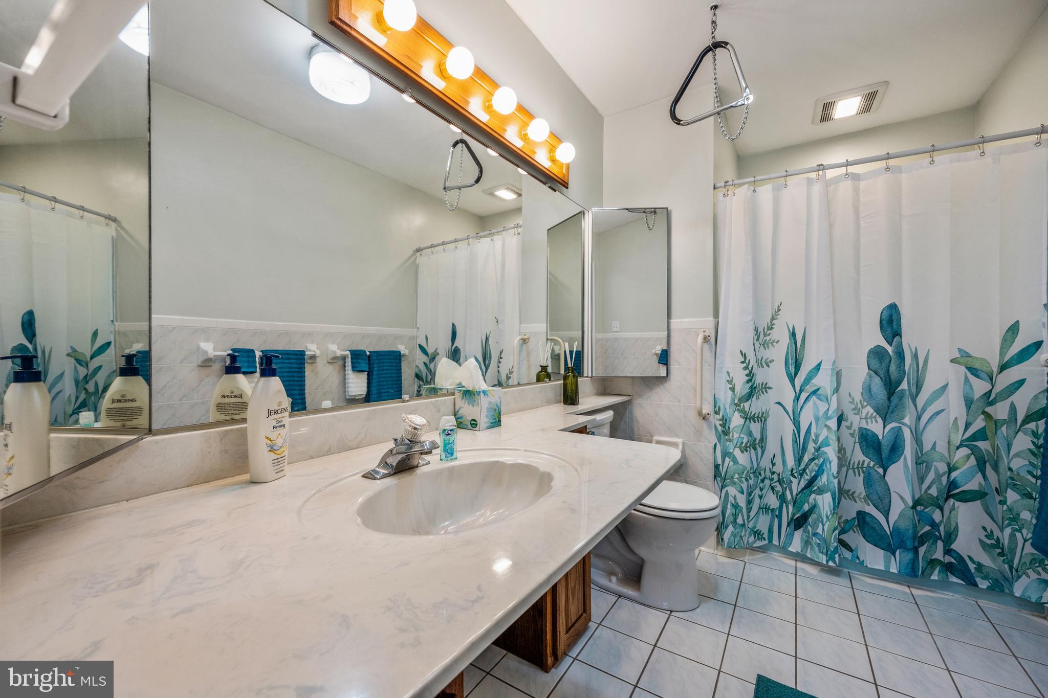 TUCKERS REACH - Residential