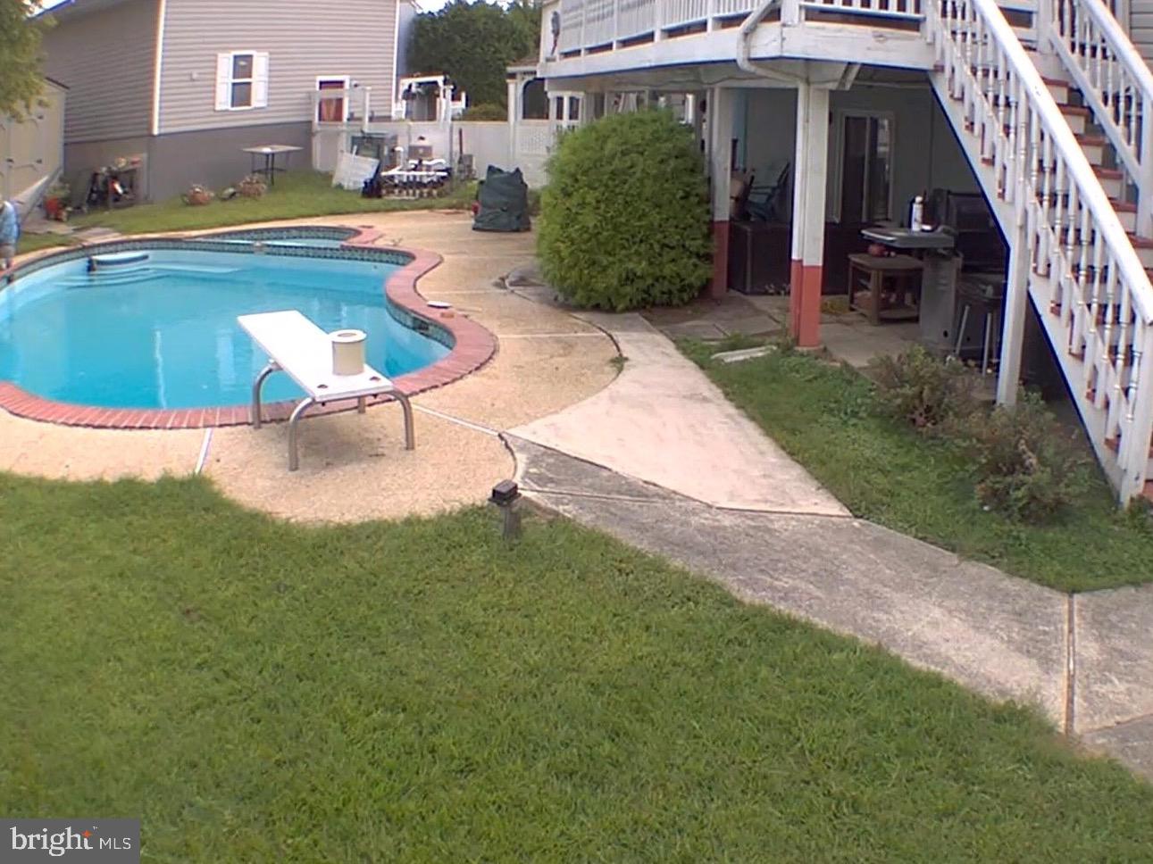 HARBOUR OAKS - Residential