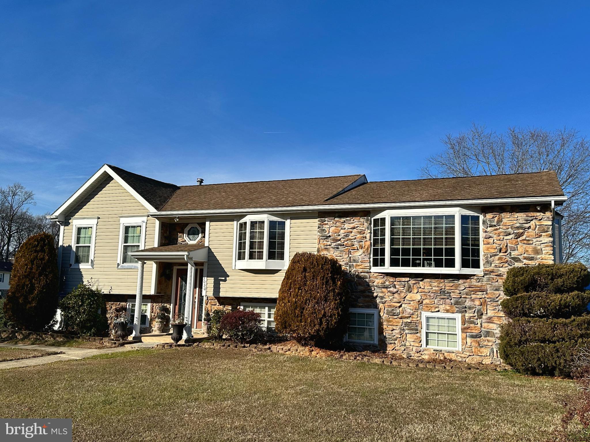 HARBOUR OAKS - Residential