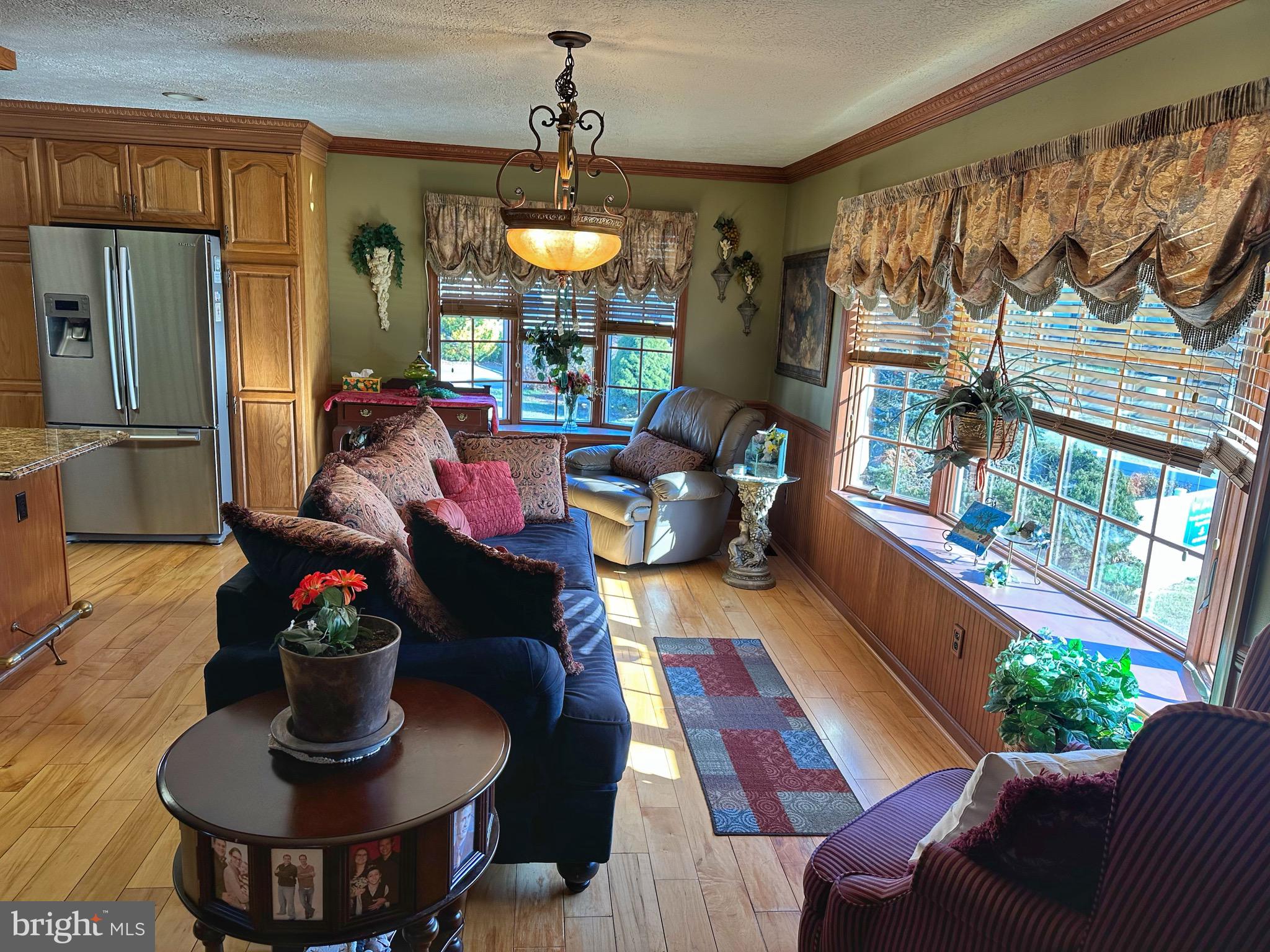 HARBOUR OAKS - Residential