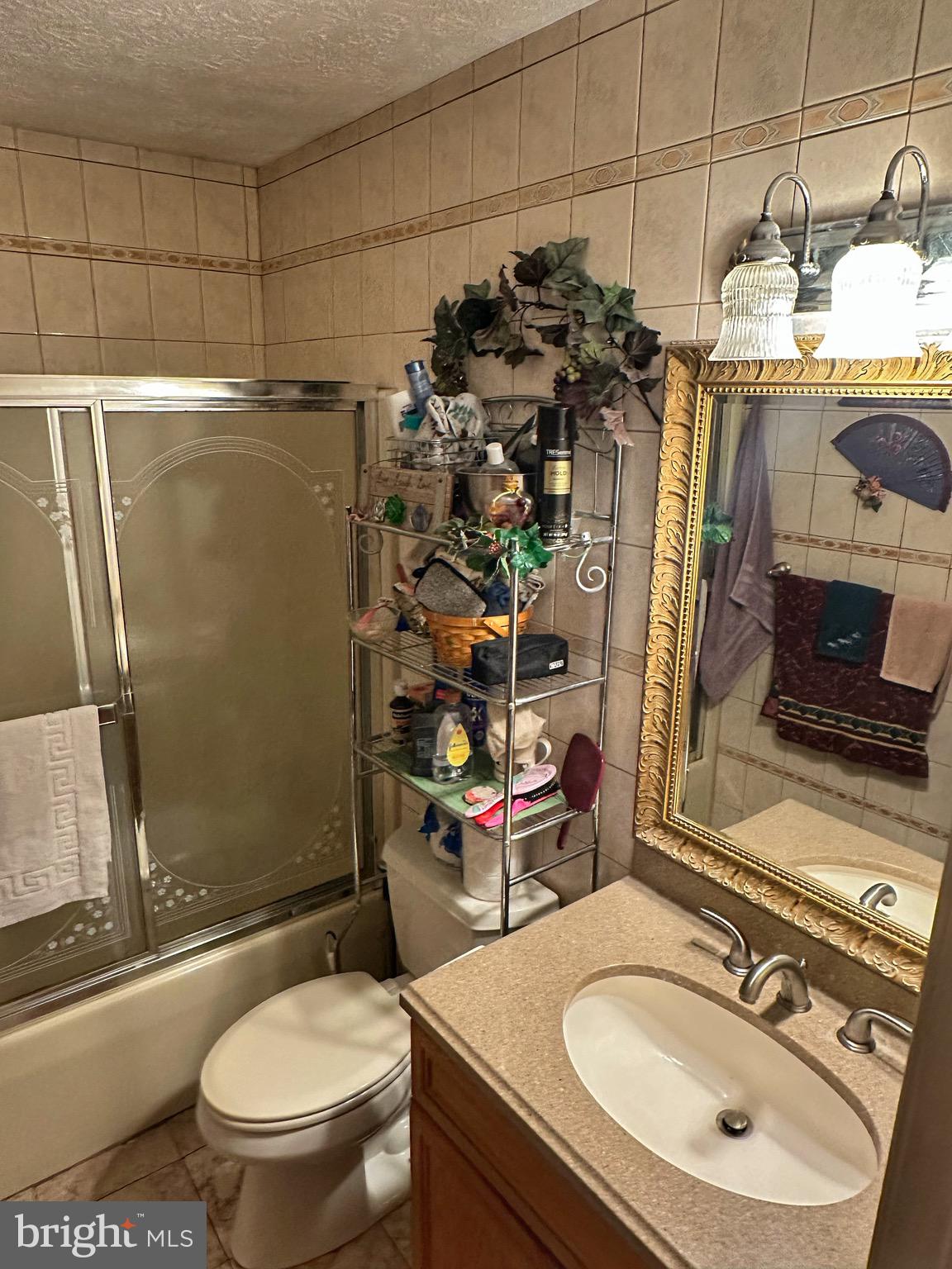 HARBOUR OAKS - Residential