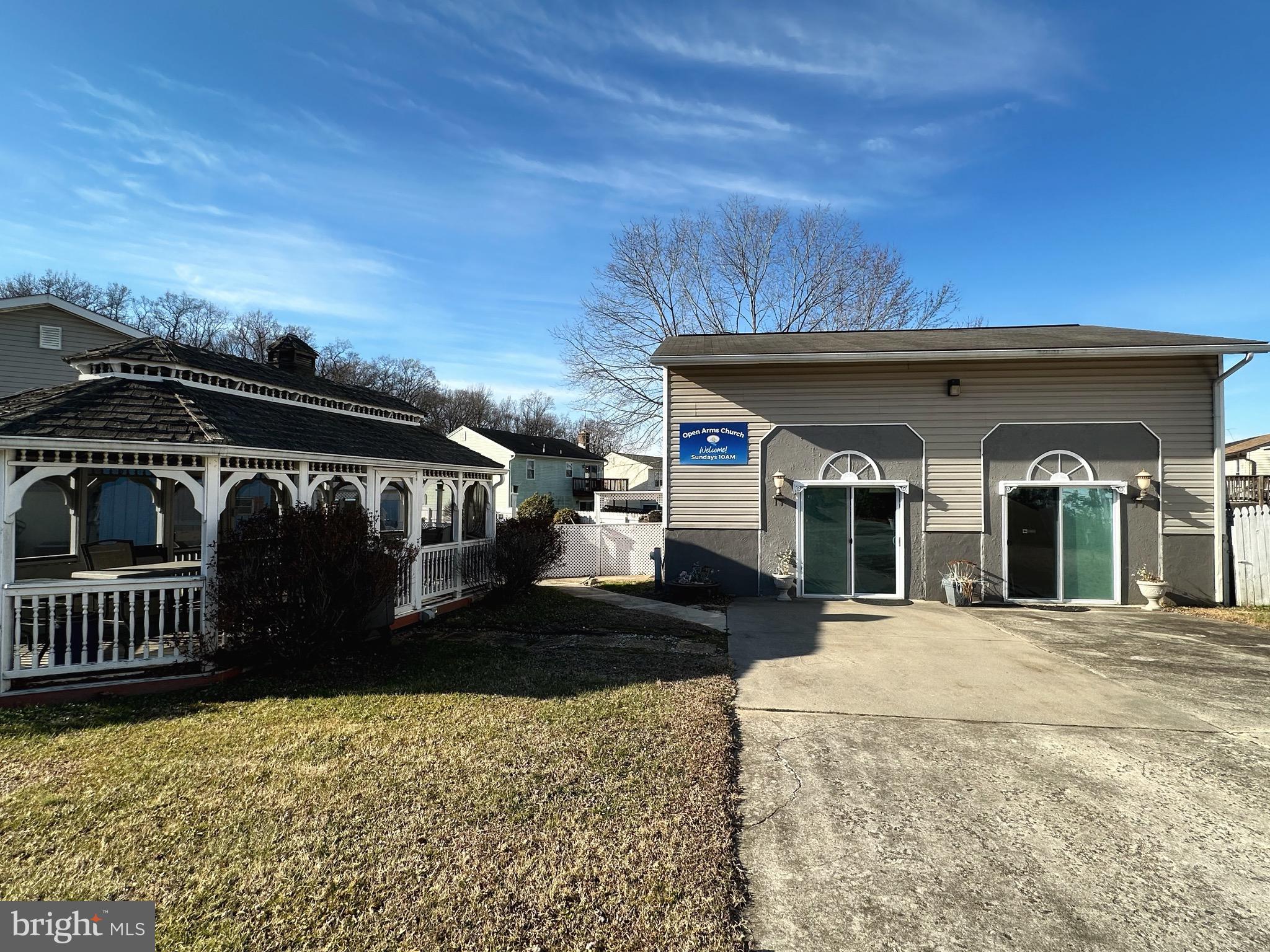 HARBOUR OAKS - Residential