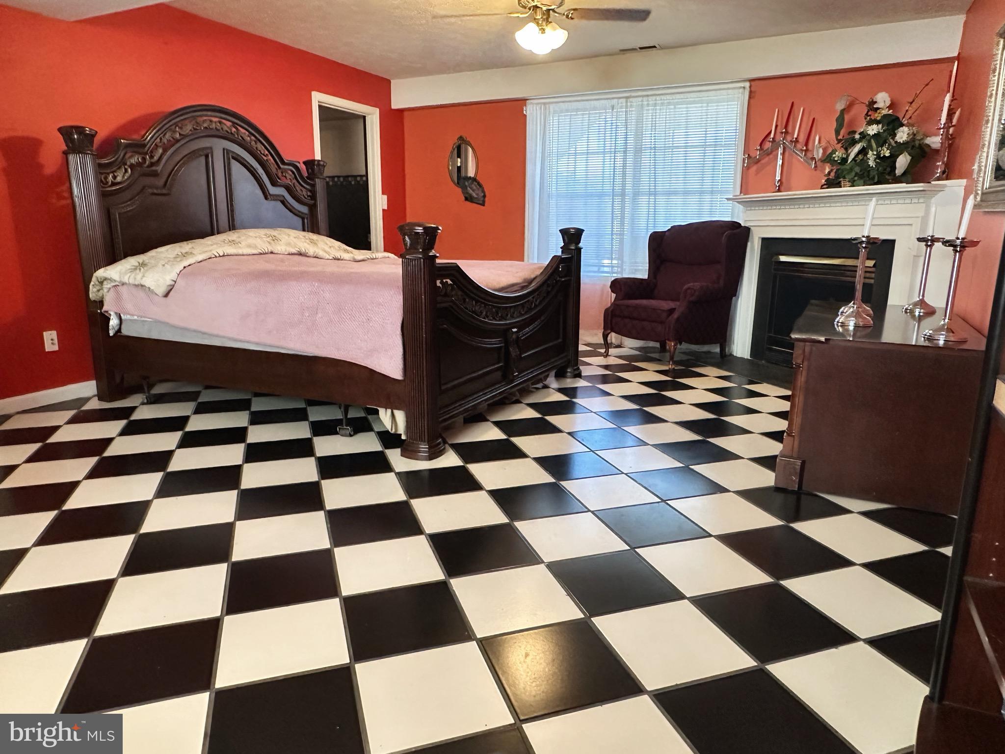 HARBOUR OAKS - Residential