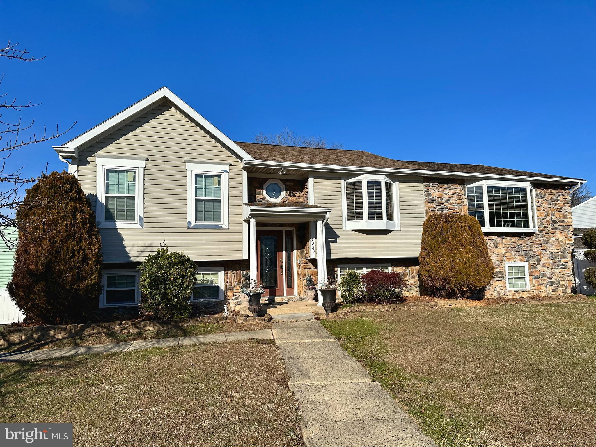 HARBOUR OAKS - Residential