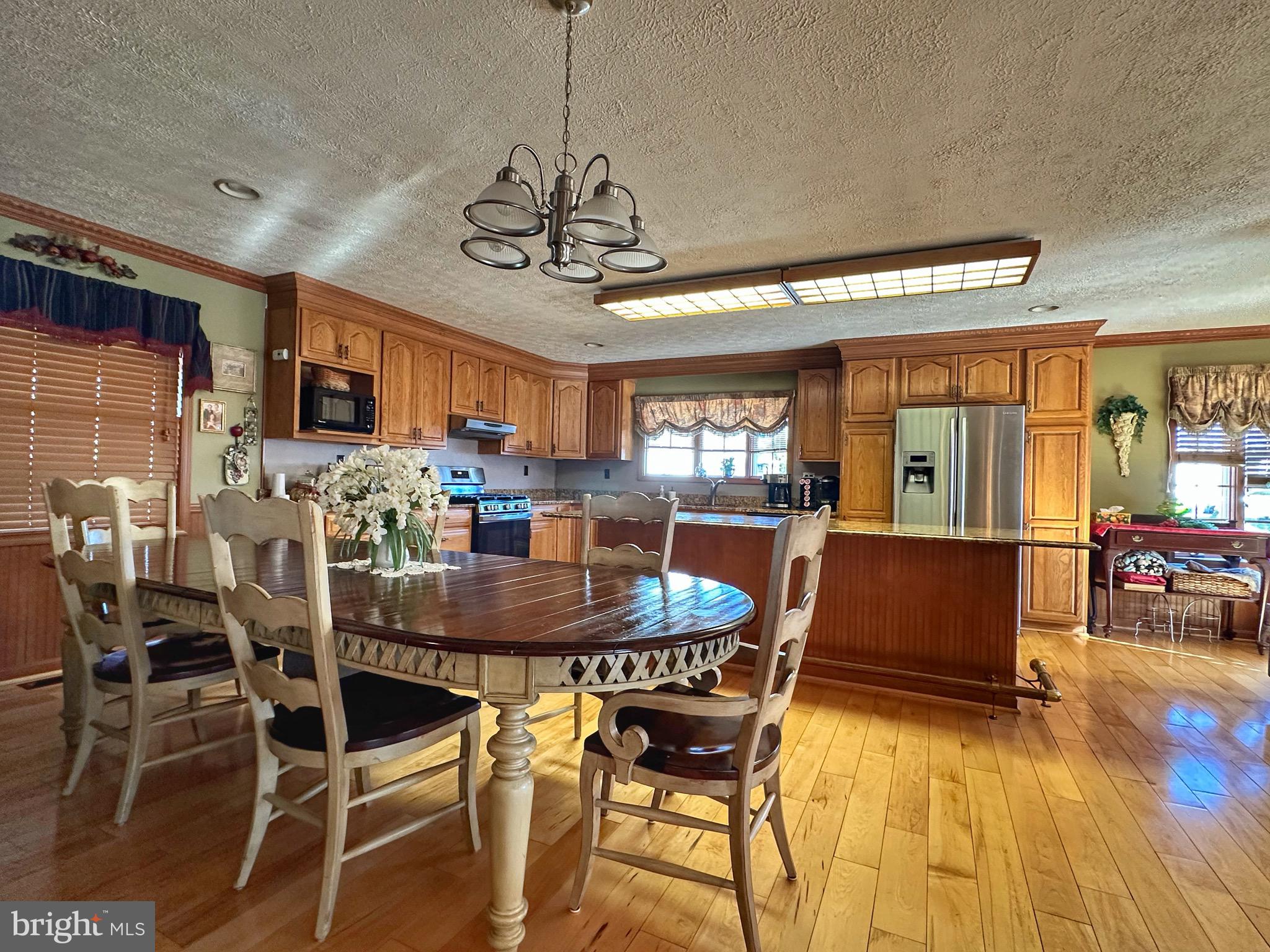 HARBOUR OAKS - Residential