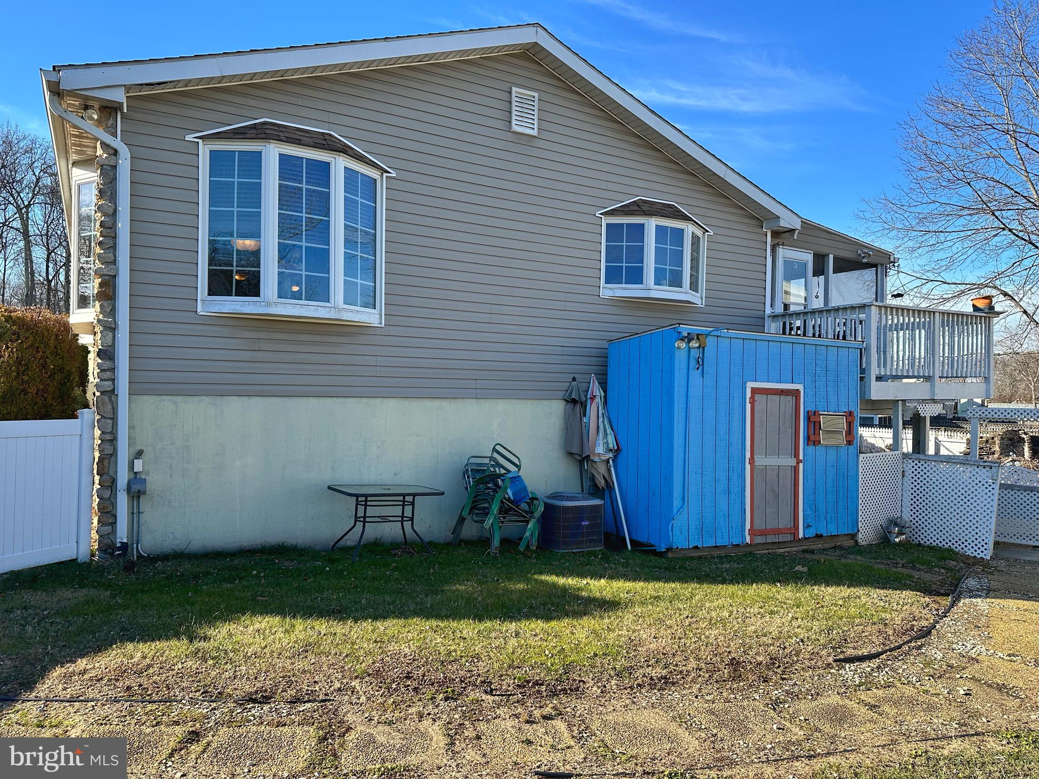 HARBOUR OAKS - Residential