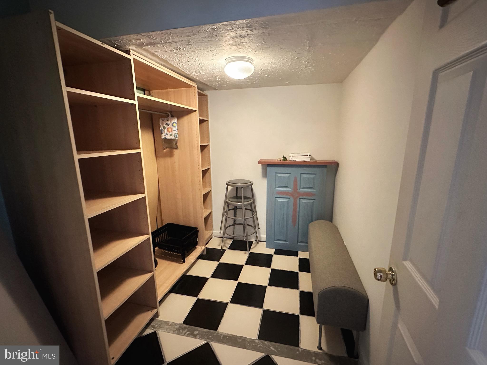 HARBOUR OAKS - Residential