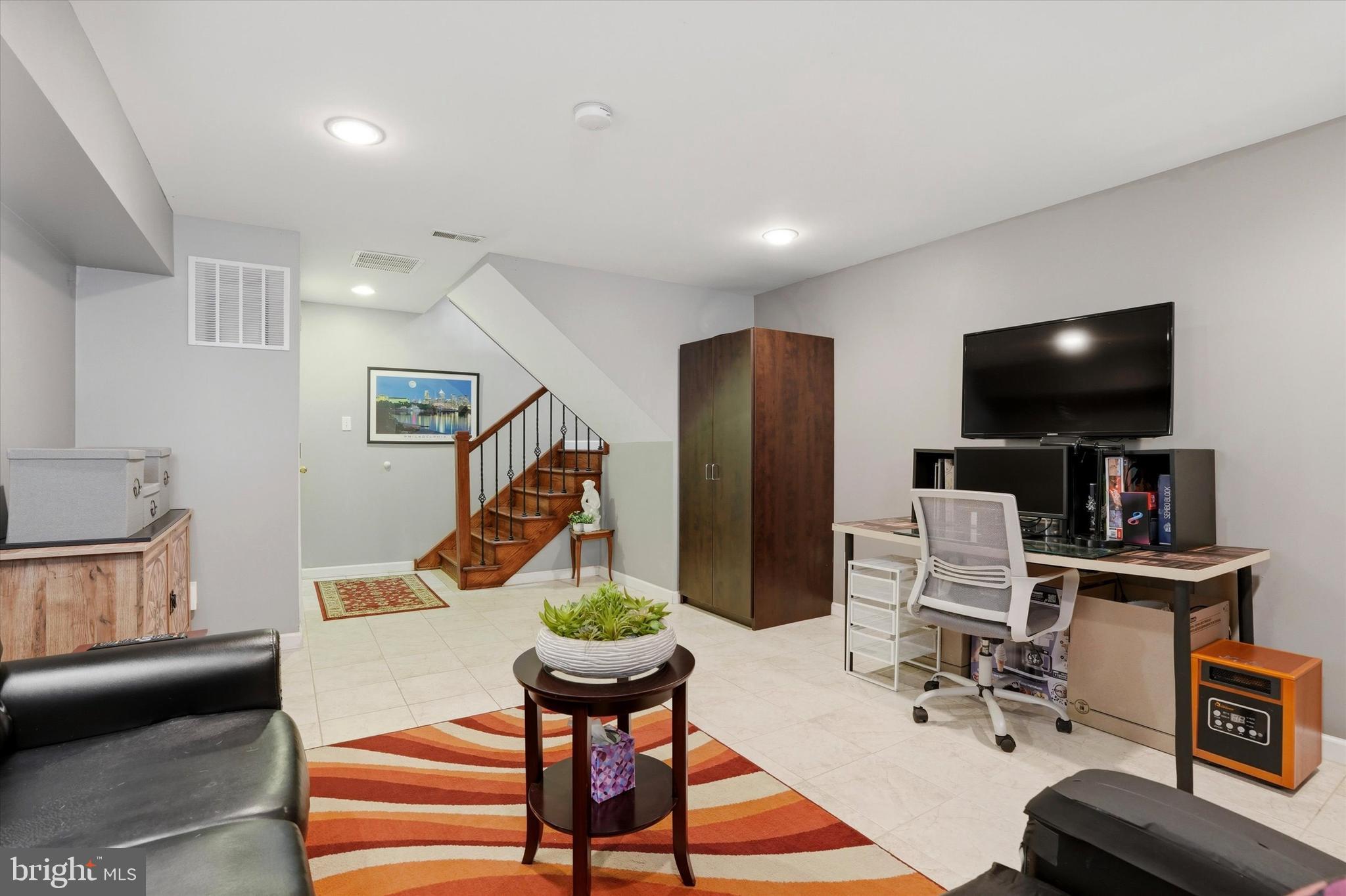 GRADUATE HOSPITAL - Residential