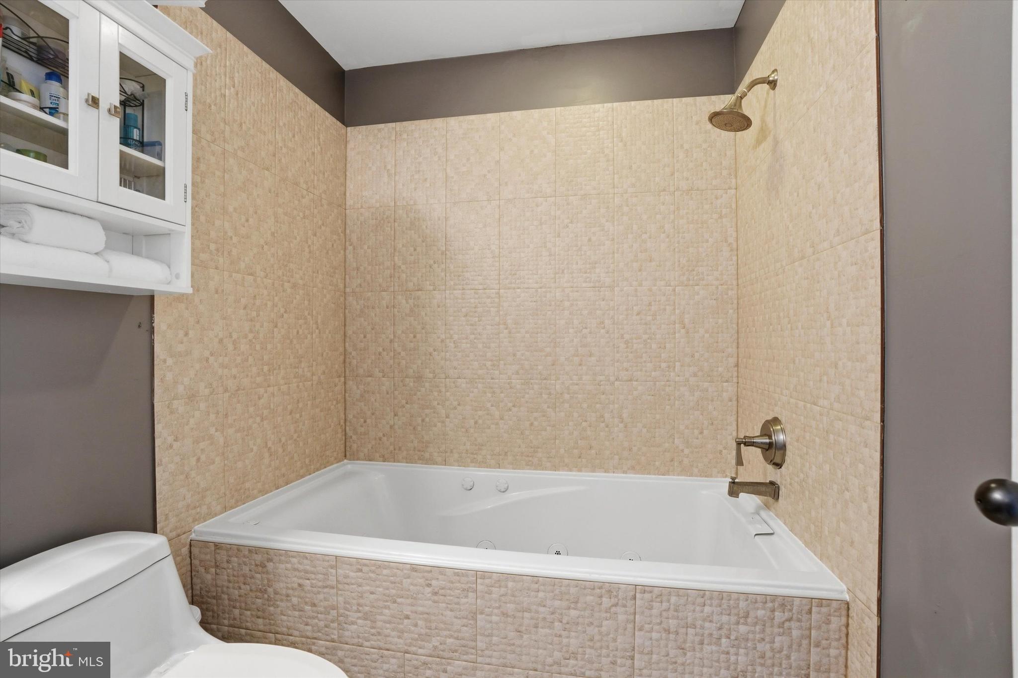 GRADUATE HOSPITAL - Residential