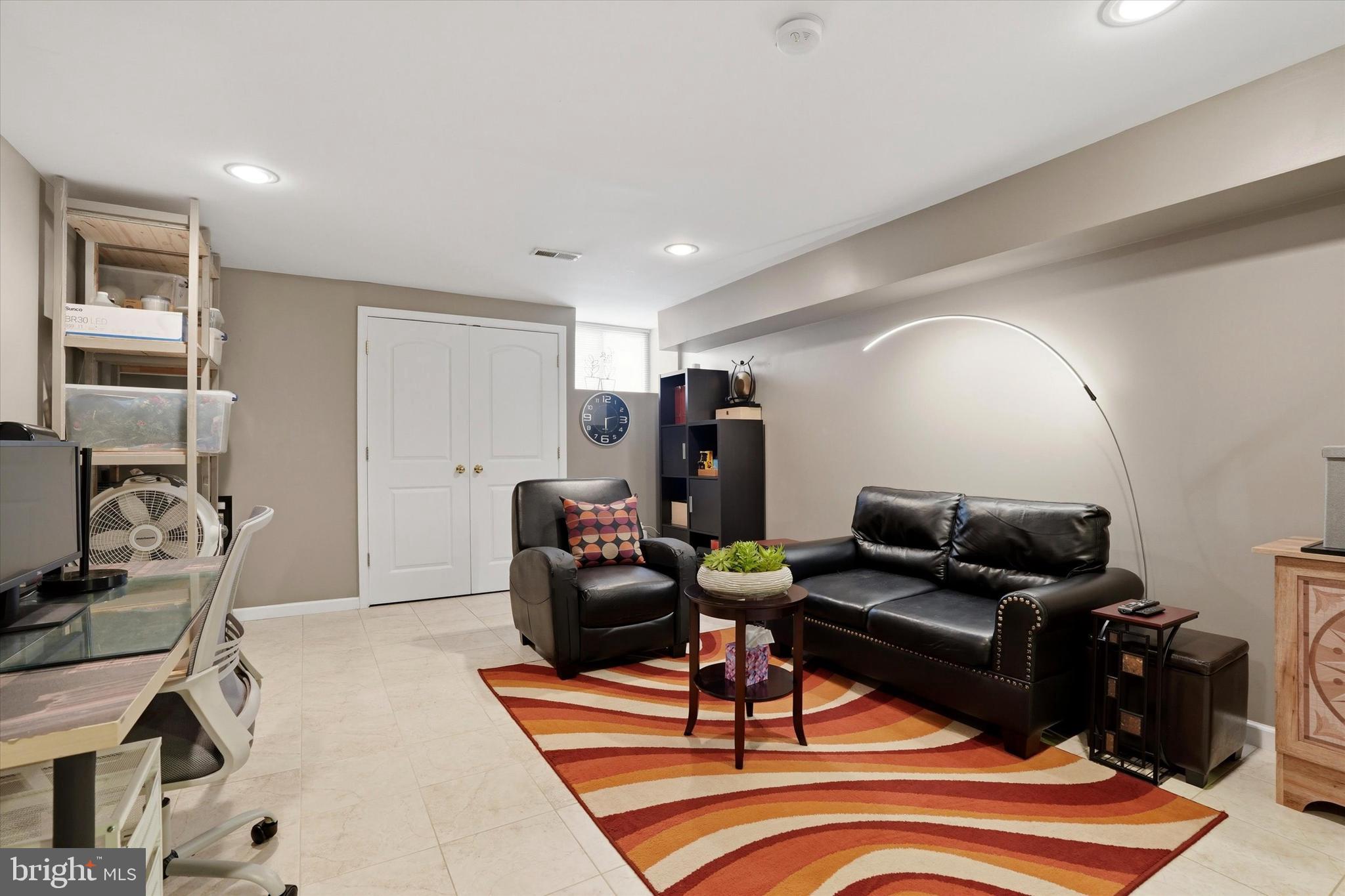 GRADUATE HOSPITAL - Residential