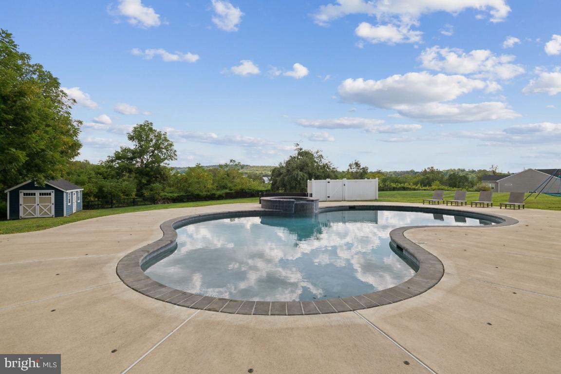 WATERFORD - Residential